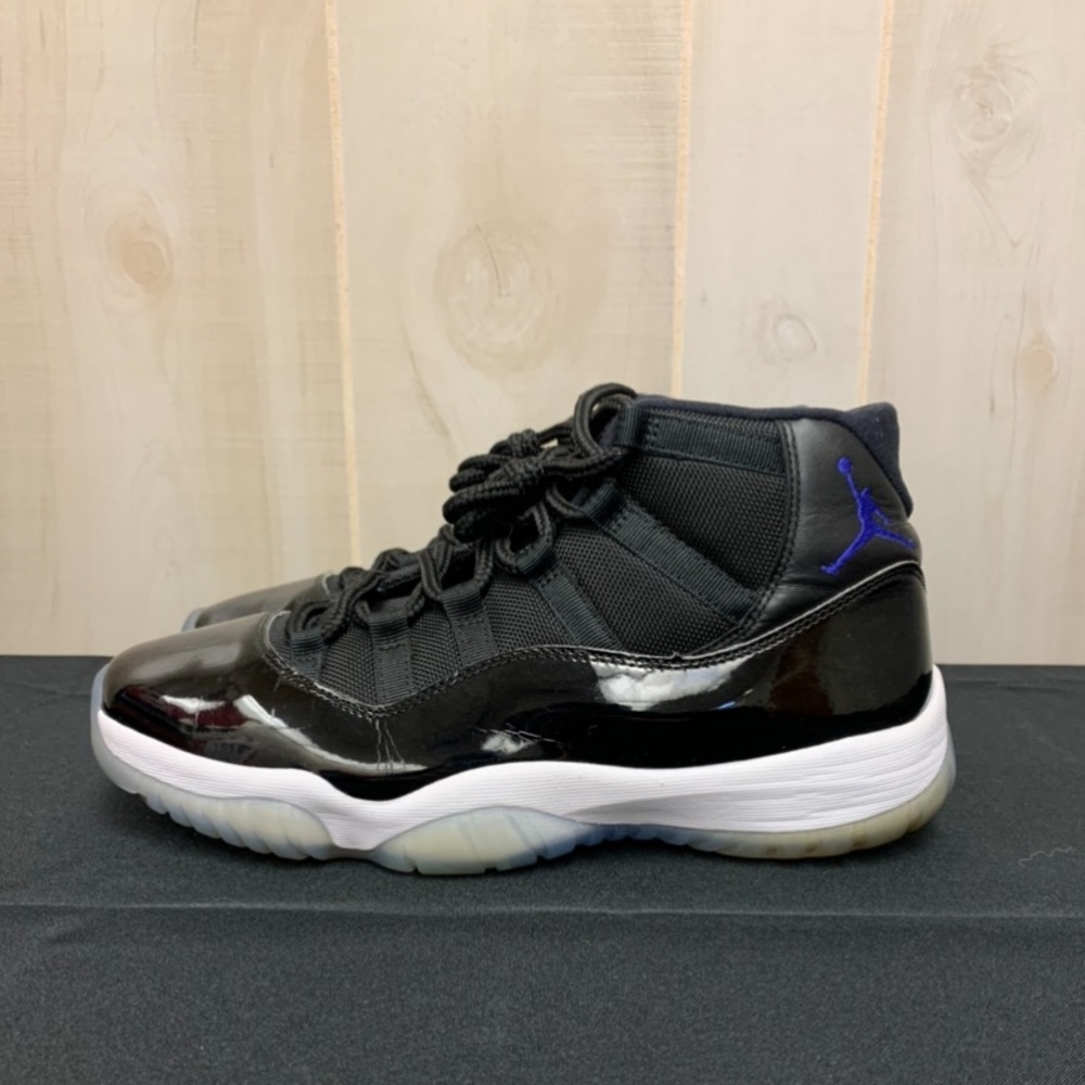 Jordan 11 Spacejam